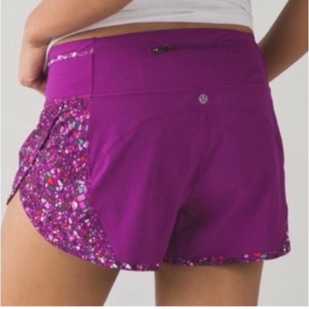 Lululemon Real Quick Short Regal
Plum / Paradise Camo Multi 4
